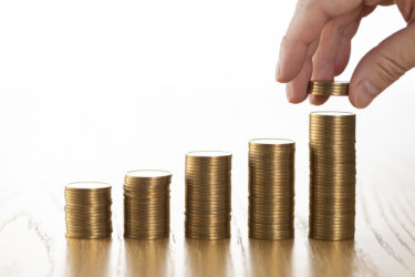 創業融資を受けるのにも自己資金は必要です。